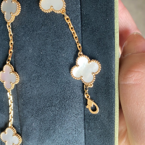 Van Cleef & Arpels Mother of Pearl Alhambra Bracelet - Picture 13 of 15